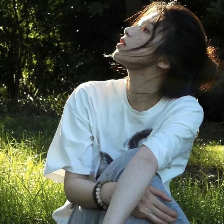 女恶魔人